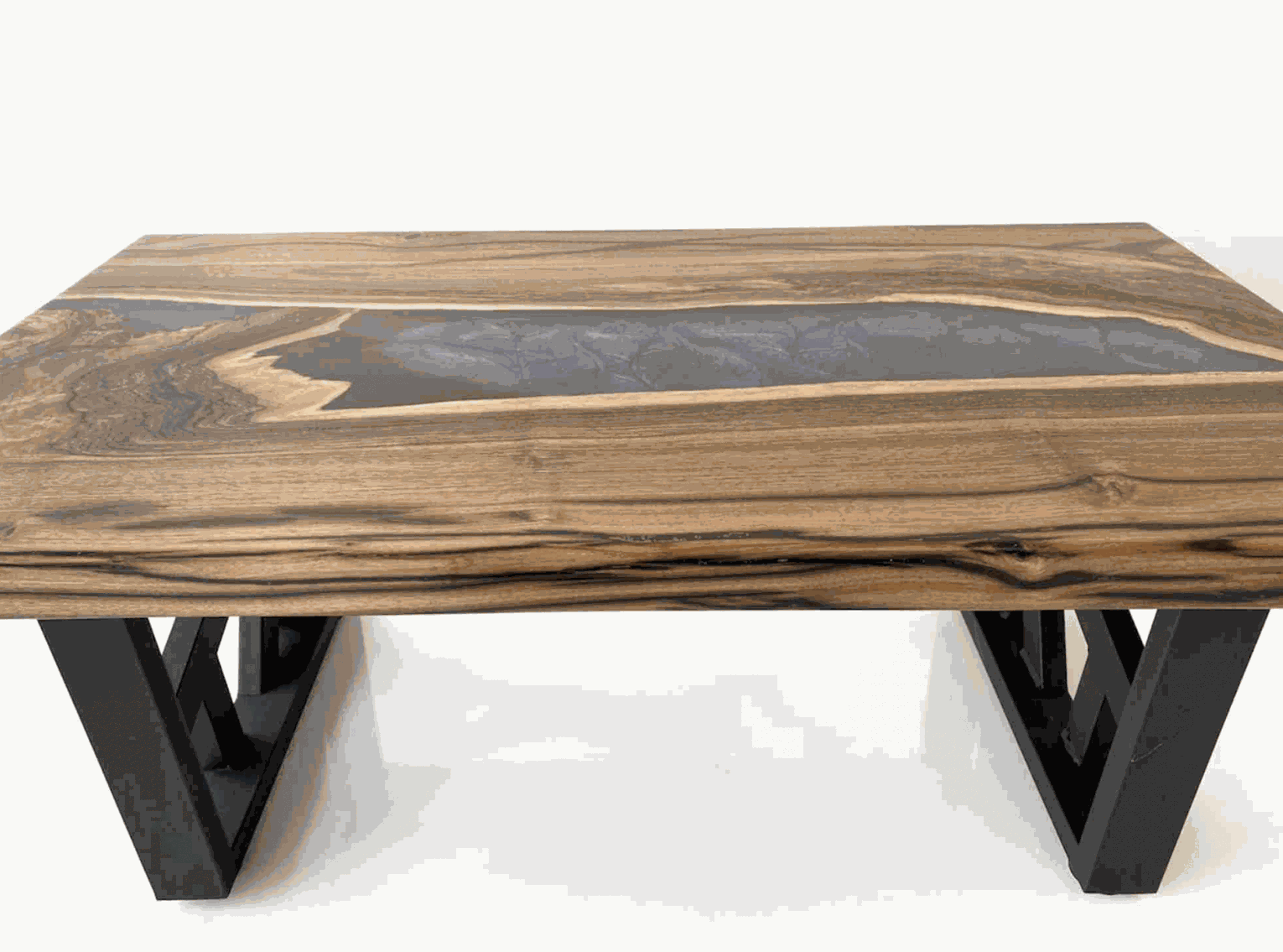 Đa số các mẫu mặt bàn Epoxy ứng dụng làm bàn ăn đều có dạng hình chữ nhật