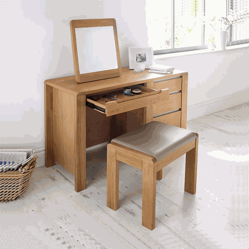 Bàn trang điểm gỗ Sồi (Oak) chống mối mọt, giữ được độ thẩm mỹ theo thời gian