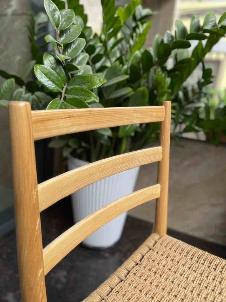 ghe-holland-dan-day-go-ash-cao-81-rong-48-sau-52-cm-23335