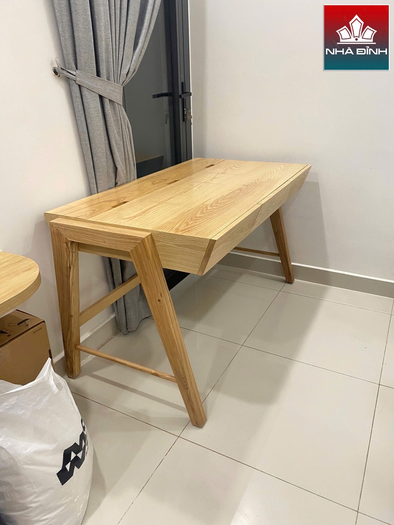 ban-lam-viec-go-tan-bi-cao-75-dai-130-rong-70-cm-25060