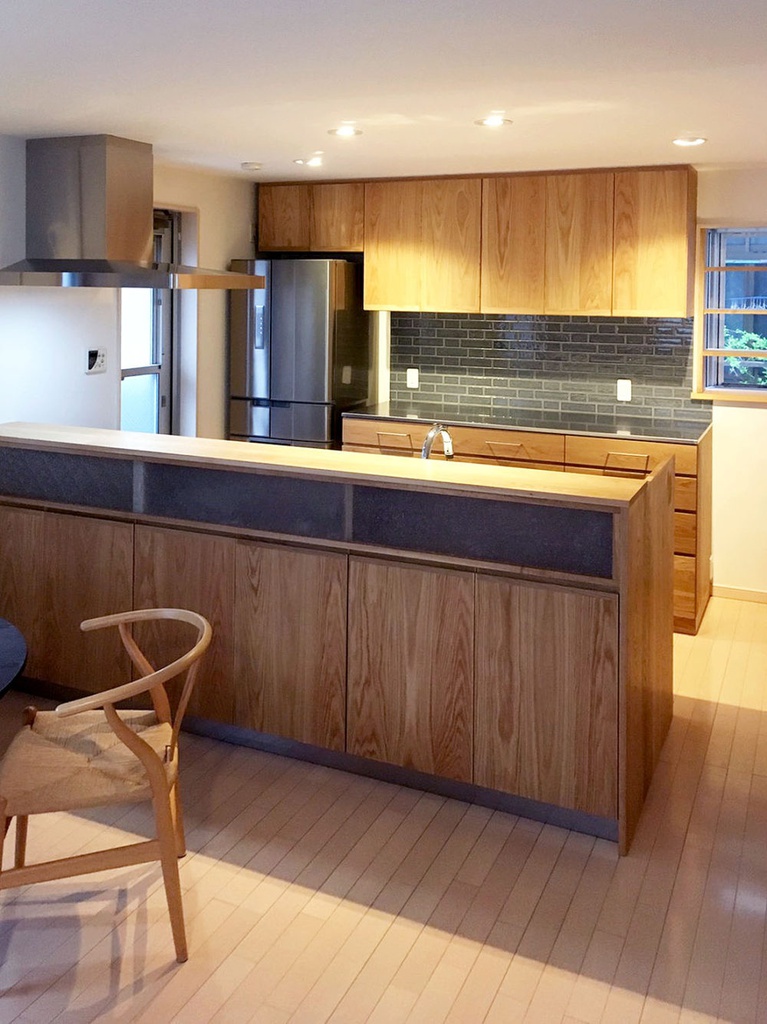 Tủ Bếp Và Bàn Đảo Gỗ Sồi (Oak) Bếp Cao 85 Sâu 80 (cm)