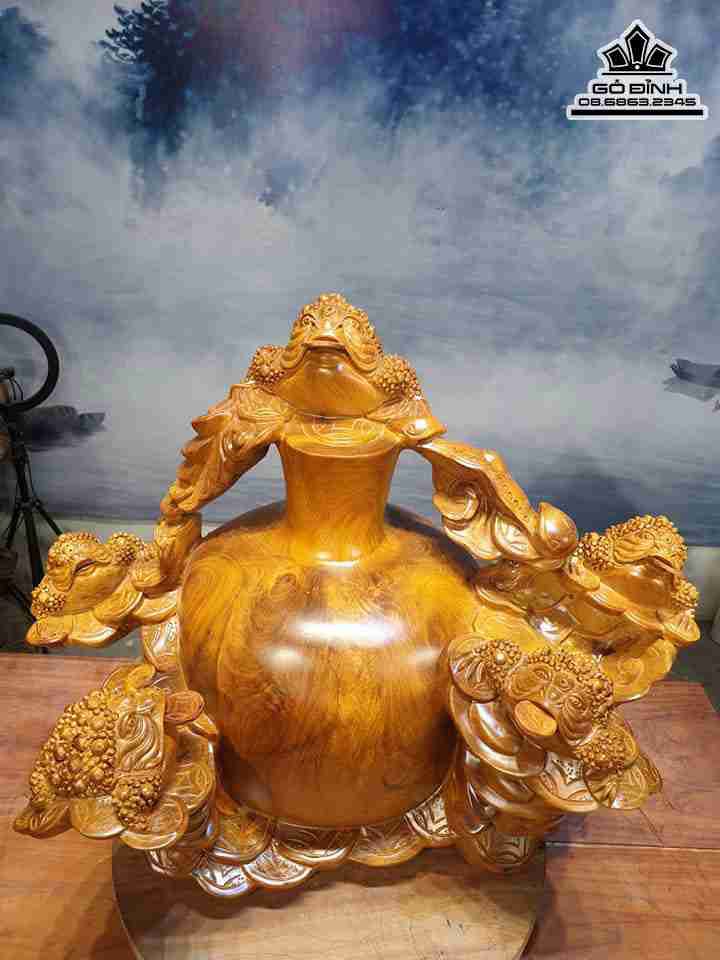 Tượng Cóc Chấn Bình gỗ Hương