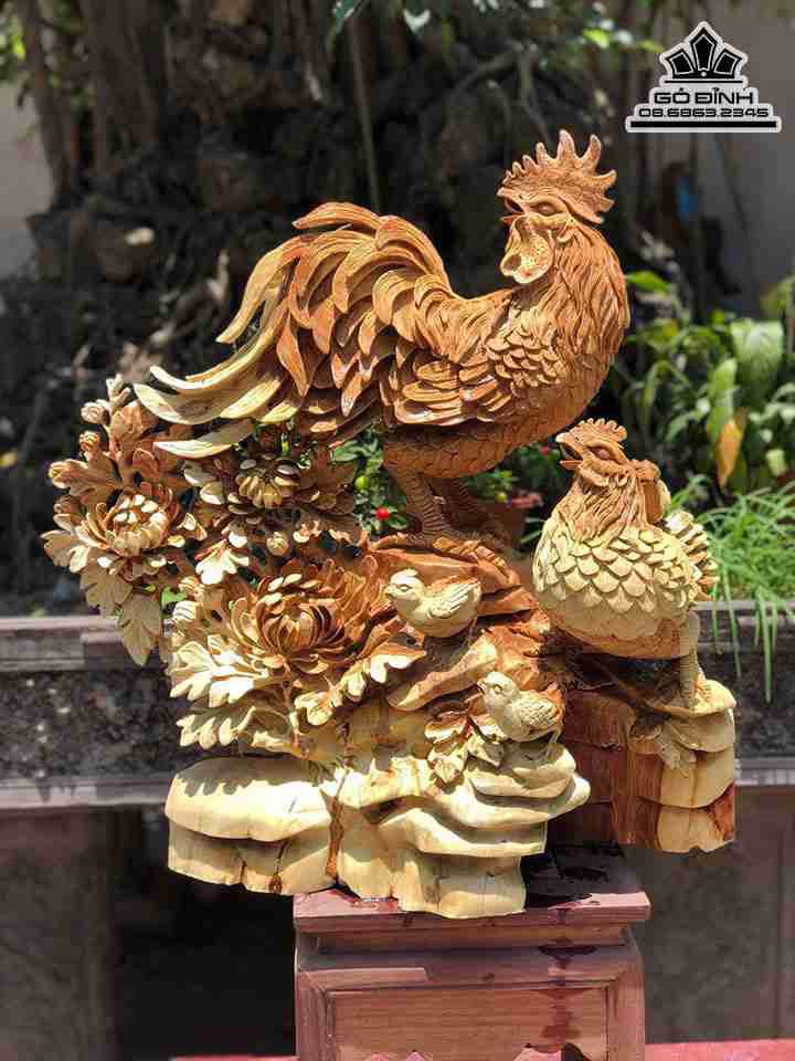 Tượng Gia Đình Gà Gỗ Hương