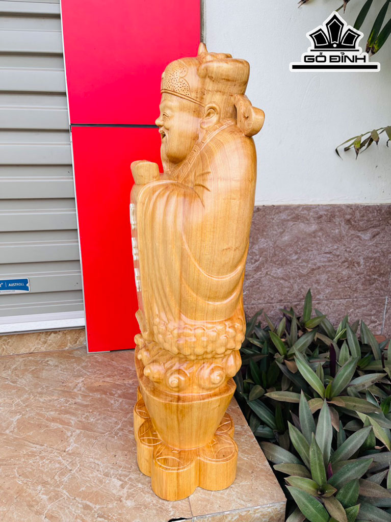 Tượng Thần Tài Gỗ Pơ Mu Cao 68 Ngang 28 Sâu 18 (cm)