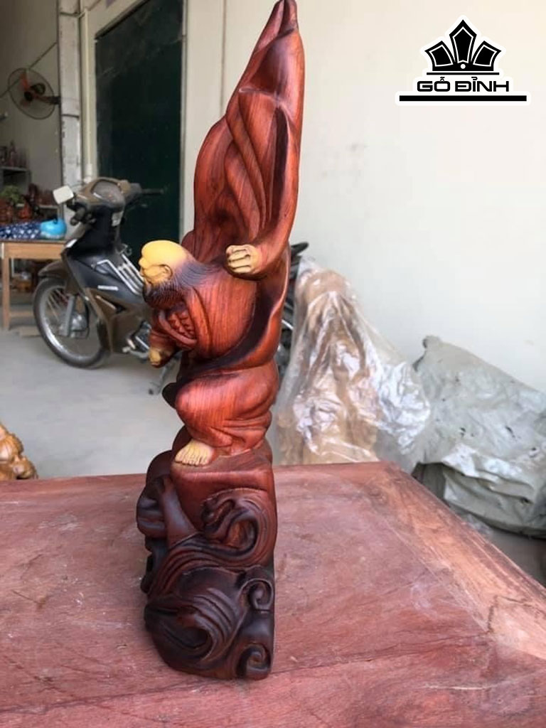 Tượng Đạt Ma Sư Tổ Gỗ Hương Cao 41 Ngang 17 Sâu 9 (cm)