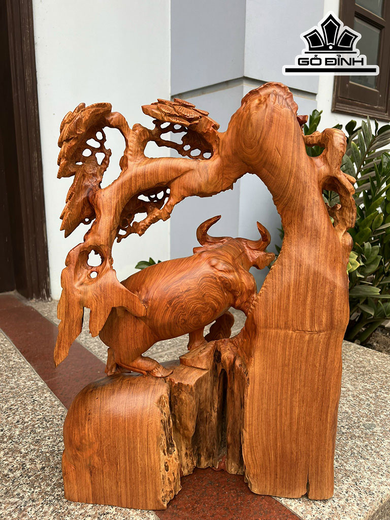 Tượng Trâu Gỗ Hương Cao 57 Ngang 39 Sâu 19 (cm)