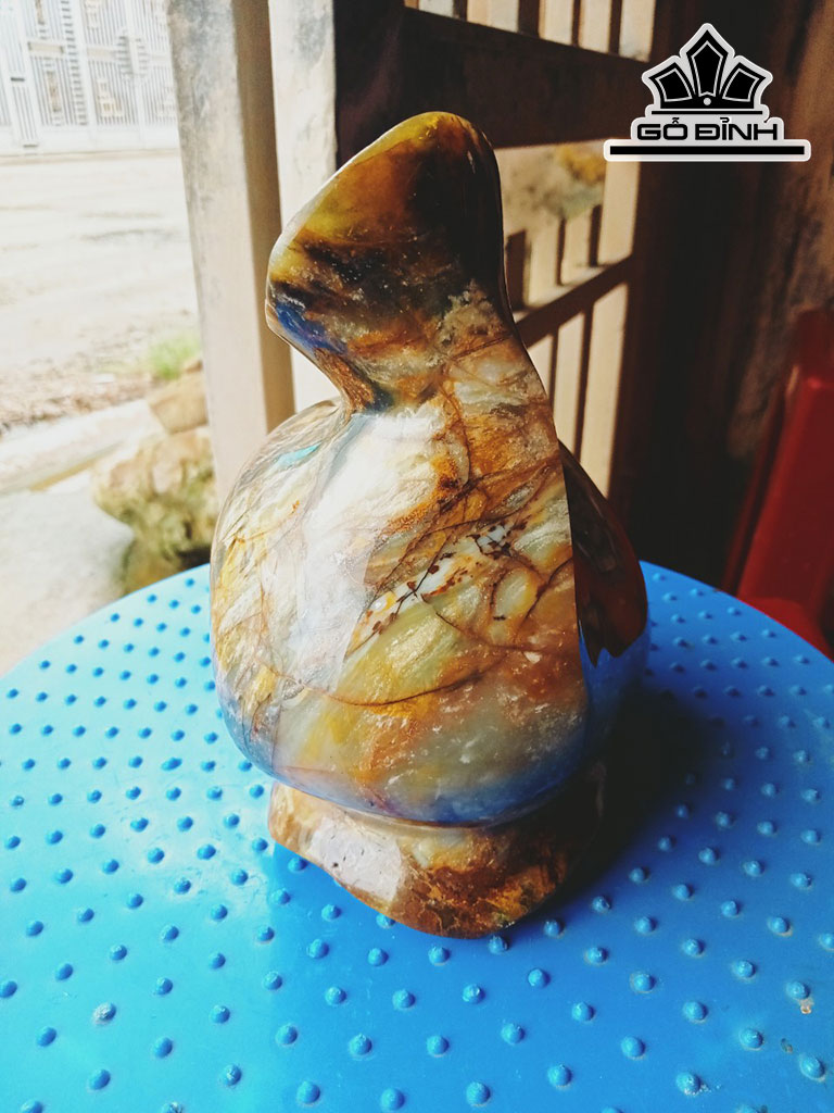 Tác Phẩm Gỗ Hóa Ngọc Cao 16 Ngang 13 (cm) 1,6kg