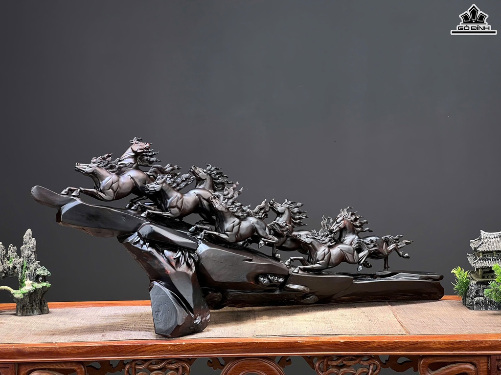 tuong-ngua-ma-dao-thanh-cong-go-trac-cao-85-ngang-35-sau-20-cm-463894