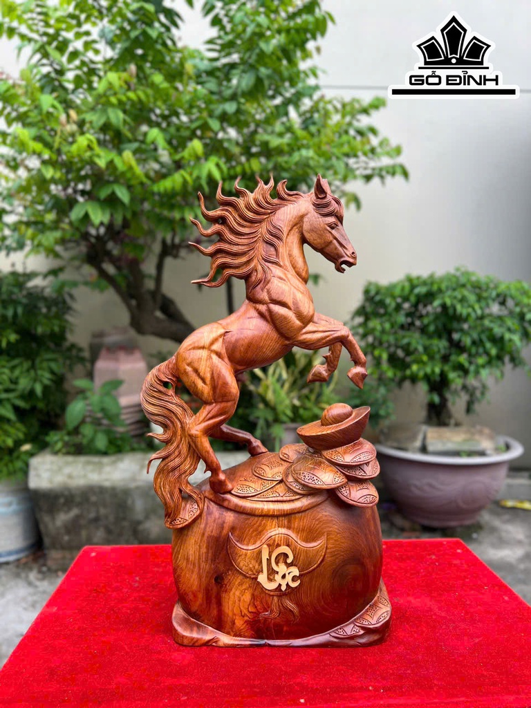tuong-ngua-phong-thuy-nhat-ma-phi-thien-go-huong-cao-52-ngang-25-sau-13-cm-464059