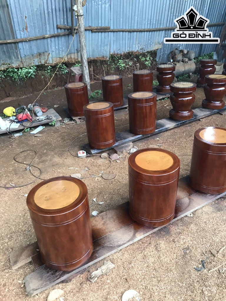 Đôn Gỗ Lim Mặt Ốp Nu Dỗi Cao 45 Đường Kính 35 (cm)